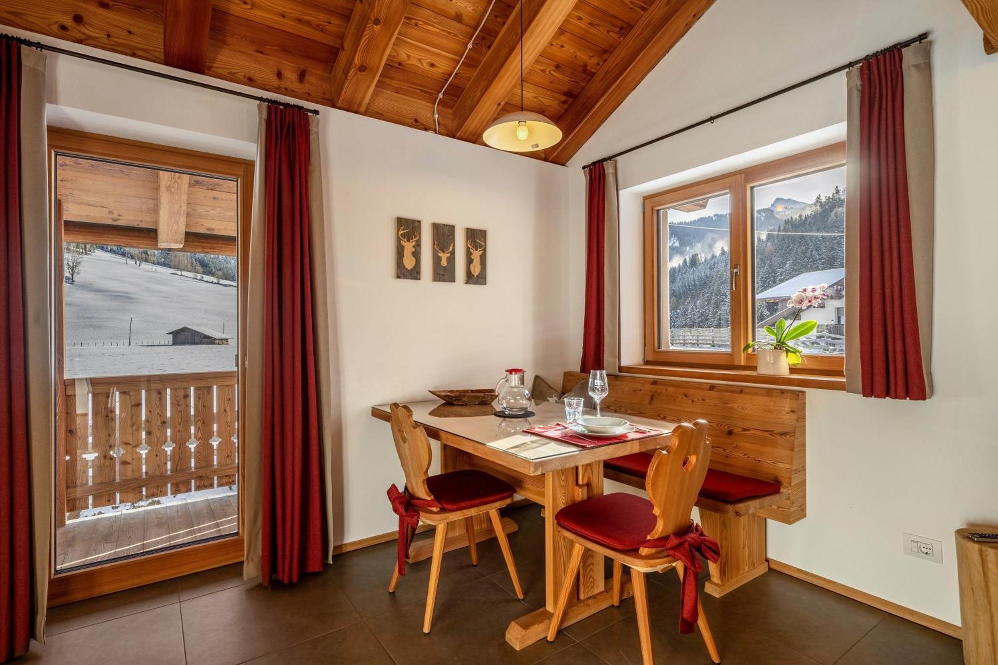 Ferienhaus Larch Soge Apt Karin ราชีเนส ภายนอก รูปภาพ